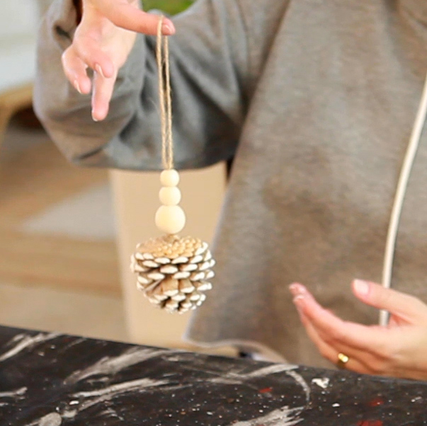 DIY Minimalist ornaments