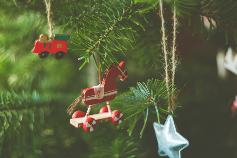 Minimalist christmas tree
